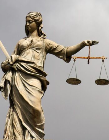 Chamber of Mayank Sharma